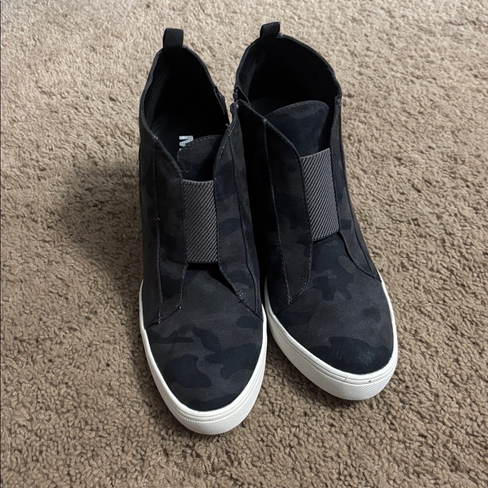 Black Camouflage Slip-On Sneakers